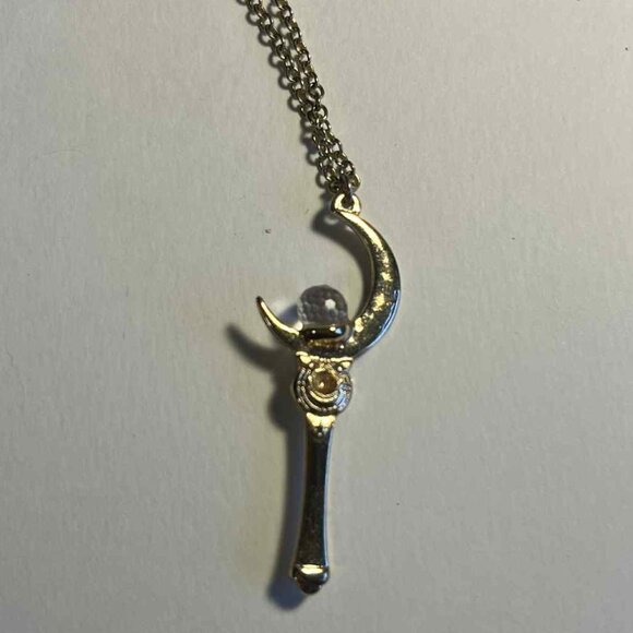 Sailor Moon Necklace - Picture 3 of 3